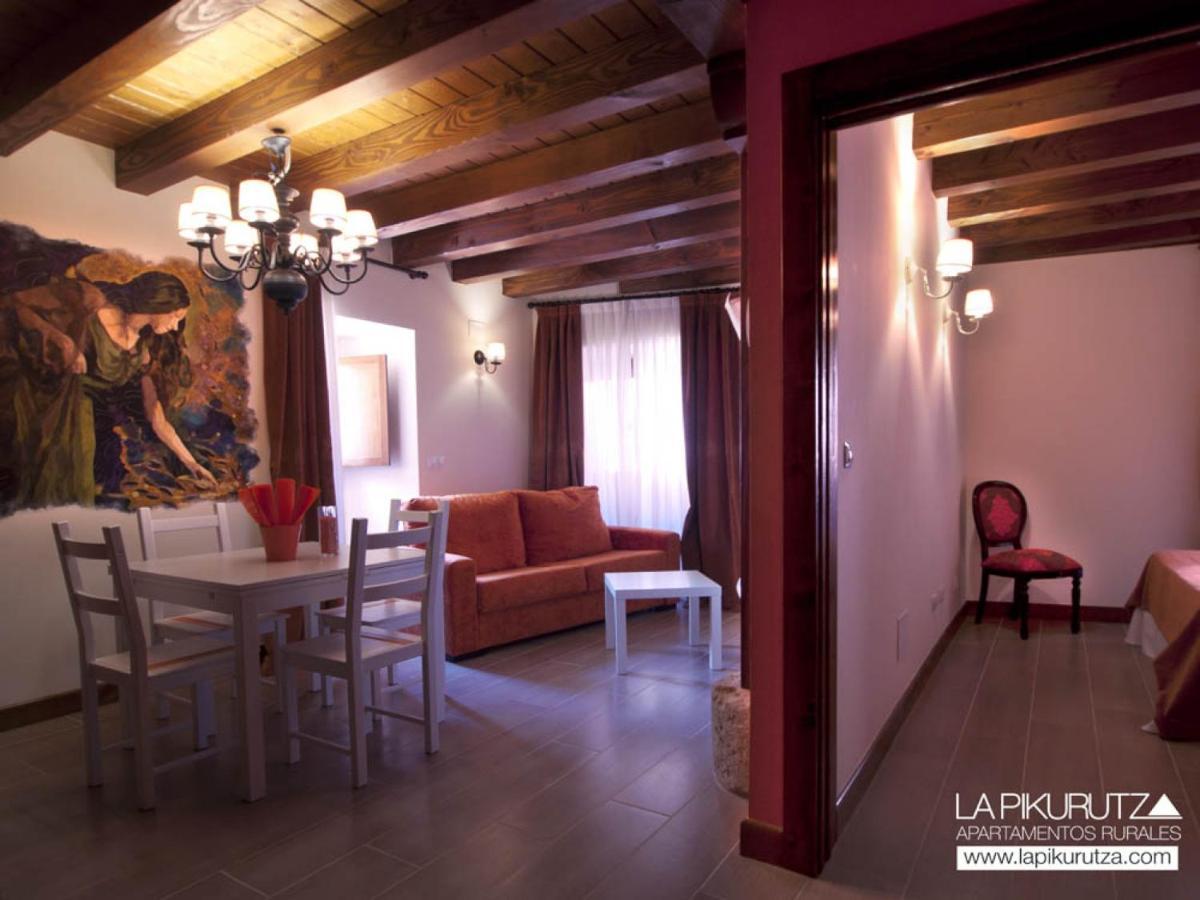 Apartamentos Rurales La Pikurutza Бернедо Экстерьер фото